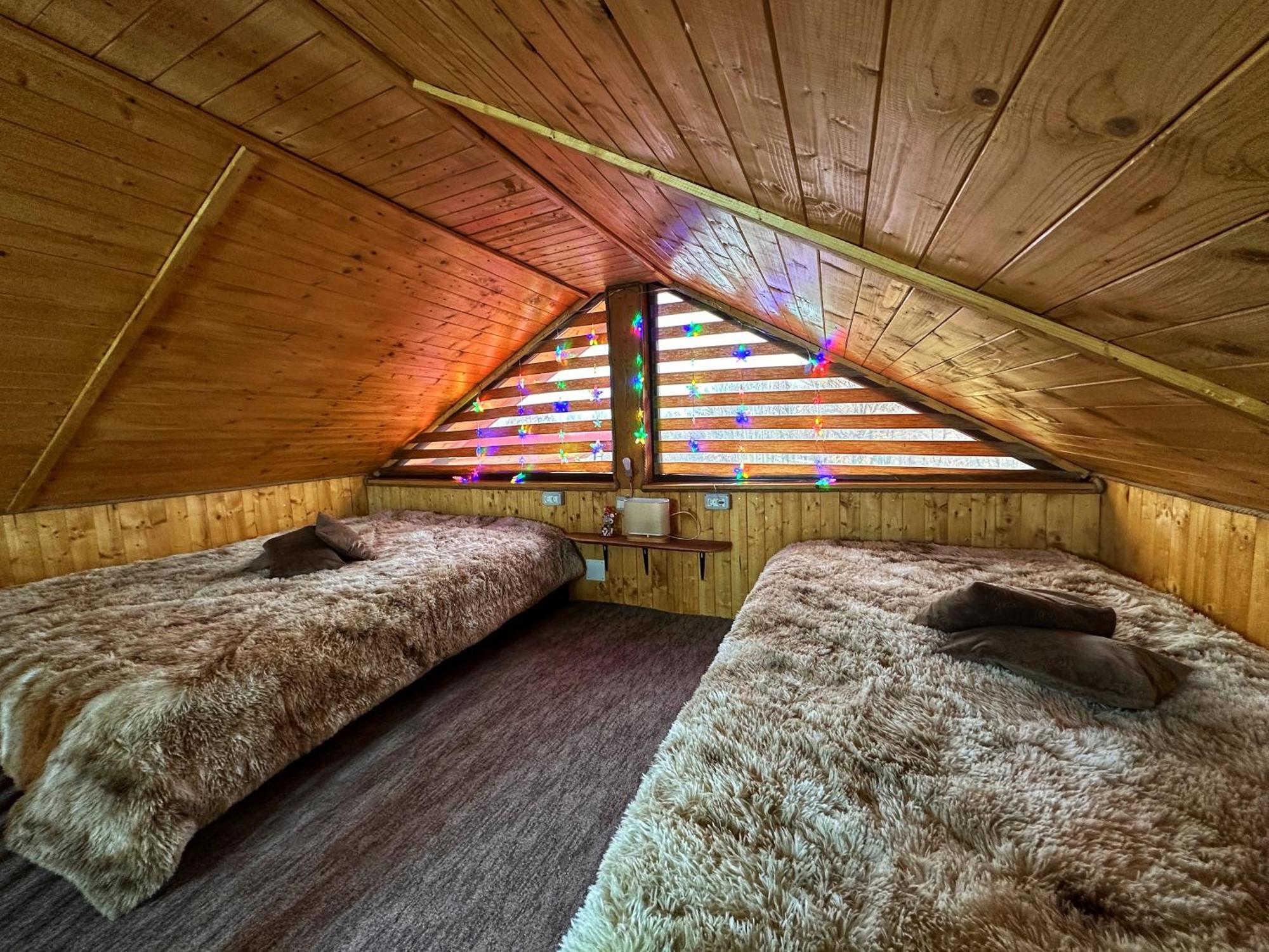 Vila Casuta Din Stejari-Transalpina Novaci-Străini Exteriér fotografie