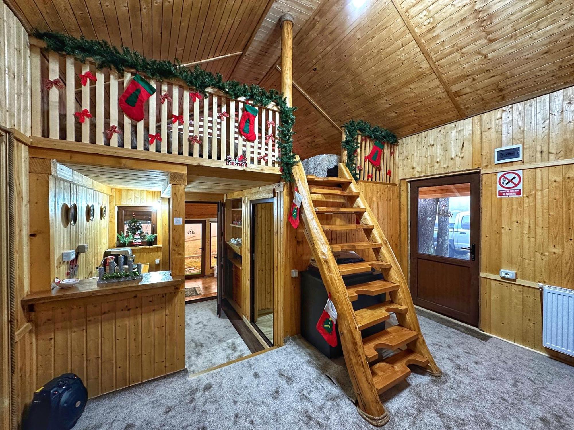 Vila Casuta Din Stejari-Transalpina Novaci-Străini Exteriér fotografie